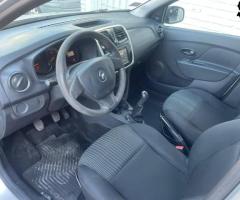 Renault Logan 1.6 Authentique Plus 2017