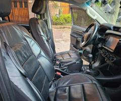 VENDO TOYOTA HILUX 4X4, AÑO 2021, 39.000KM, SIGUE EN GARANTIA - 7