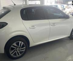 Peugeot 208 1.6 Allure Pack 2021 - 7
